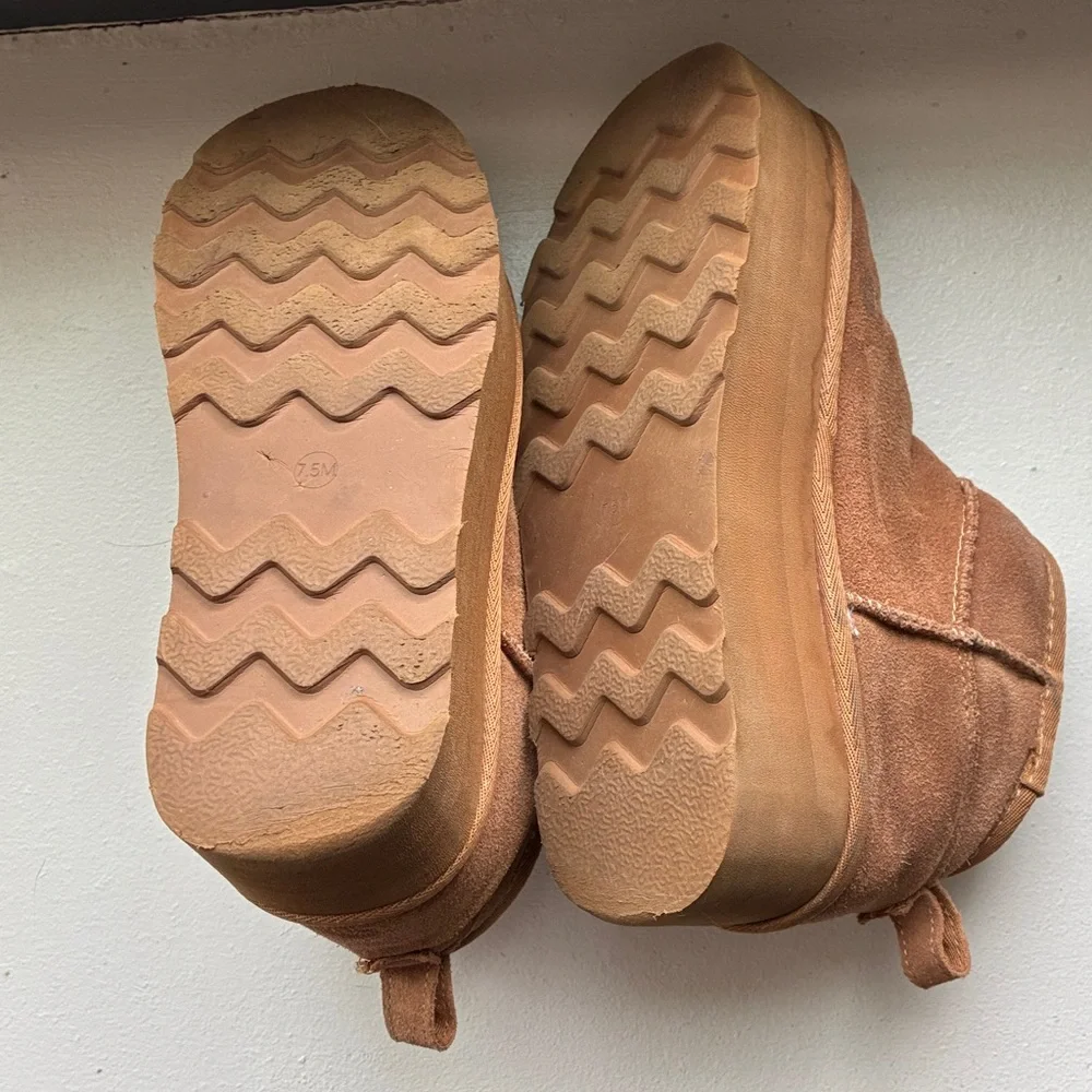 Cushionaire Chestnut Suede Ankle Boots with Faux Fur Lining - Picture 4 of 8